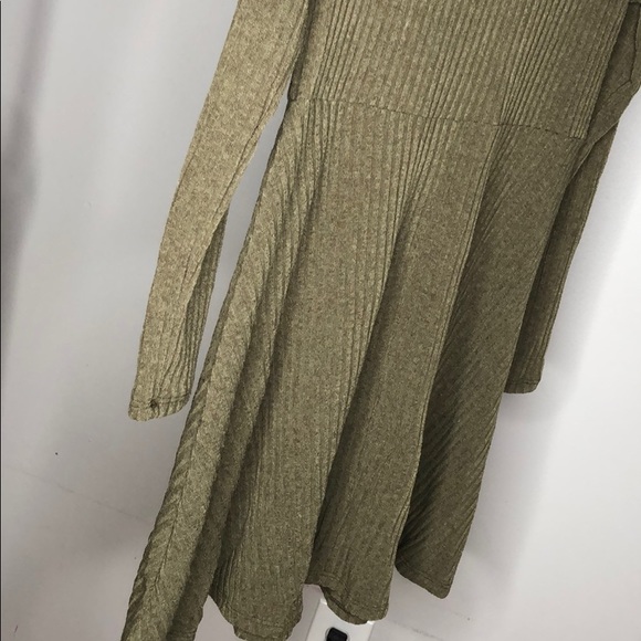 Olive sweater dress - Picture 8 of 8